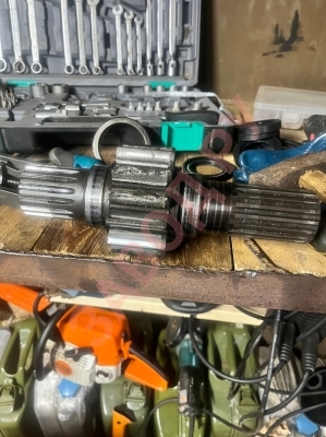 Почему на этой шестерне съело 3 зуба?