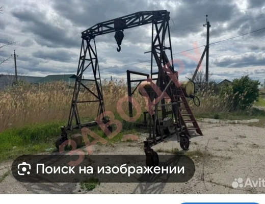 Кран-балка .Руками вытягиваю за трос собачки щелкают но не фиксируют. Или они только для подтормаживания? 