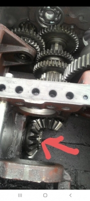 Можно установить регулировочные шайбы с другой стороны не раскатывая трактор? Проблема после замены вторичного вала.