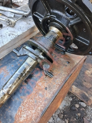 Вал без шпонки , можно ли без тормозка собрать?, или вал другой искать?