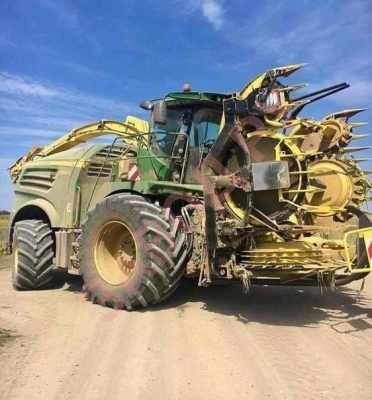 Все при нём