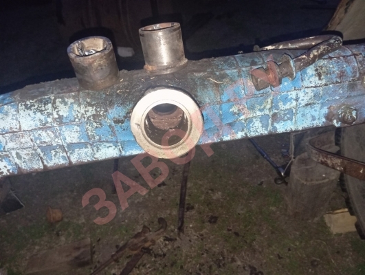 Передний мост мтз50/80 Идет ли там с завода втулка? Перепрессовал в брусе втулки, а вал и в передке болтается.  Передний мост мтз50/80 Идет ли там с завода втулка? Перепрессовал в брусе втулки, а вал и в передке болтается.