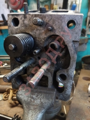 Не могу выпрессовать направляйку. Кто сталкивался, как делали? 