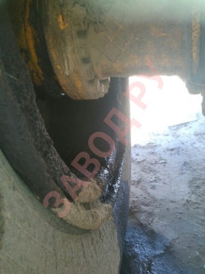 Почему потекла задняя бортовая , Амкадор 352с ? Сложно ли ремонтировать ?