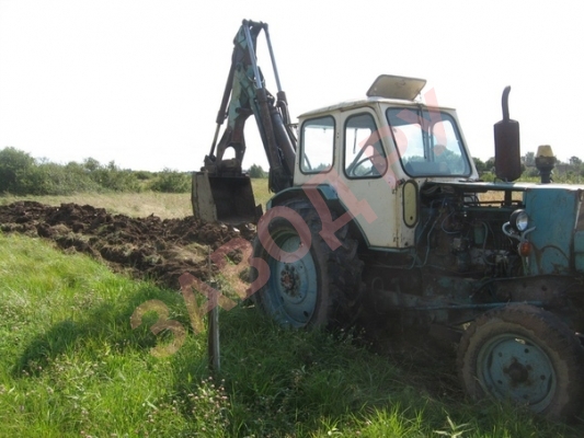 Трудяга, 38 лет ему