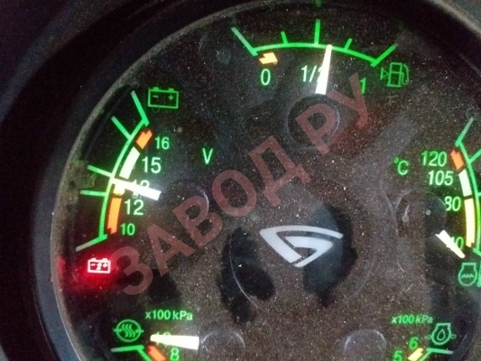 Раскатил, скатил трактор, теперь не гаснет индикатор зарядки .Причина? 