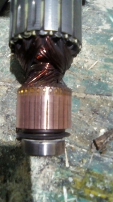 А чем можно залить этот Паз между ламелями?