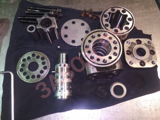 Проблема с рулевым дозатором с грейдер,,цилиндром.Нет управления.