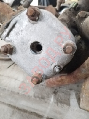 Для чего пресс масленка в пускаче?) 