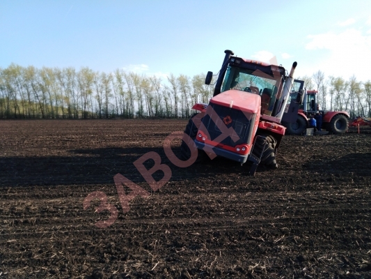 Упал на колено))) Взрыв колеса оставил воронку глубиной более 20см. Упал на колено))) Взрыв колеса оставил воронку глубиной более 20см.