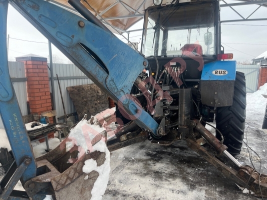 Полностью не поворачивается стрела в обе стороны.В чем проблема? В цилиндрах или в распределителе?