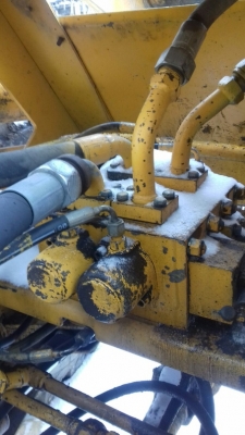 У кого такой распределитель стоит? Где на нем бирки найти или номер? У кого такой распределитель стоит? Где на нем бирки найти или номер?