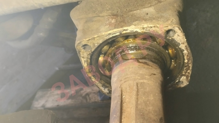 Появился люфт наружной обоймы подшипника полуоси. Как решить проблему?