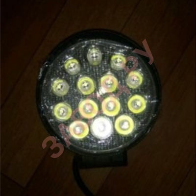  Какие фары лучше светят круглые или квадратные ? 