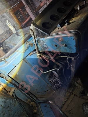 Как называется левый кожух у панели приборов Мтз 82 ?