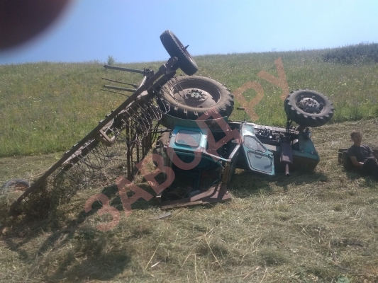 Тракторист жив, но есть травмы