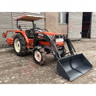 минитрактор: KUBOTA GL300DT 1 - это 30 лошадей и полный привод. С фрезой и погрузчиком. Реально ли будет им фрезеровать целину? 