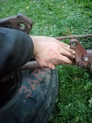 Собрал сегментную косилку. Что нужно поставить в пустые уши? 