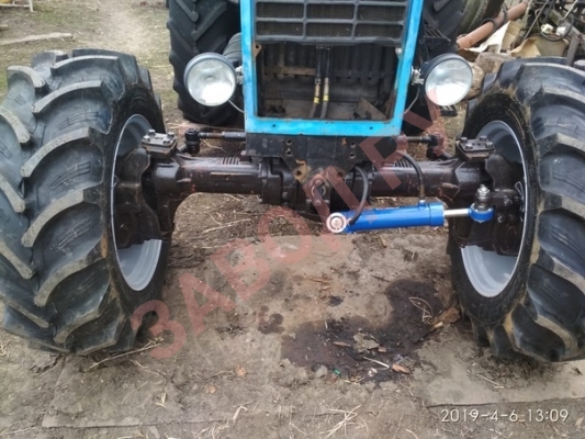 Сколькими гайками крепится головка СМД-18?