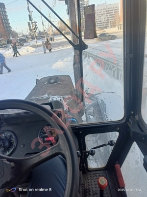 Беларус мтз 800/900 не могу разобраться с распределителем гидравлики. Почему нет третьго режима (плавающей)? Или нужно поднять рычаг вверх и так работать?