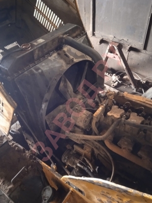 Почему погрузчик фронтальный выкидывает антифриз, температура не доходит до 60°?  Почему погрузчик фронтальный выкидывает антифриз, температура не доходит до 60°?