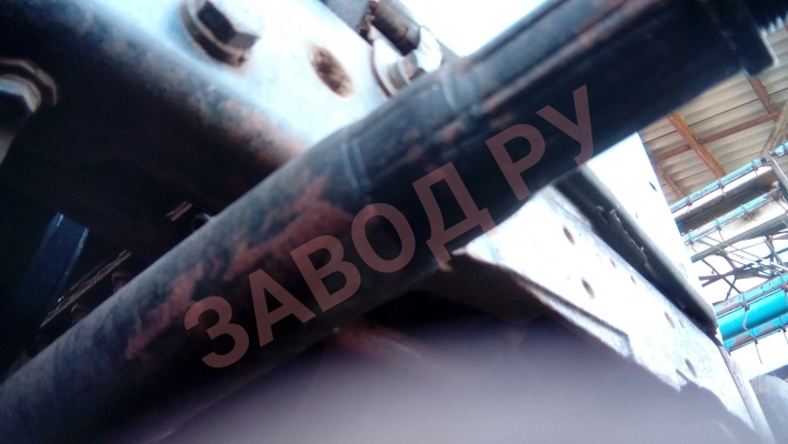 Почему съедает гайки на болтах кардана? Почему съедает гайки на болтах кардана?