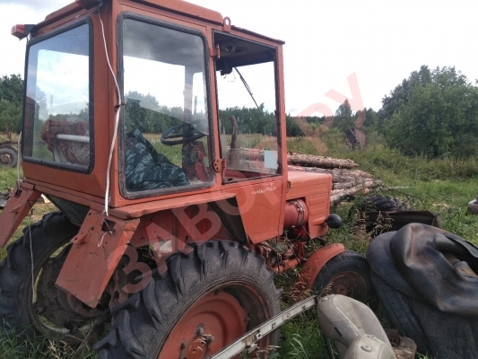 Продам трактор, все вопросы в личку, документов нет Продам трактор, все вопросы в личку, документов нет